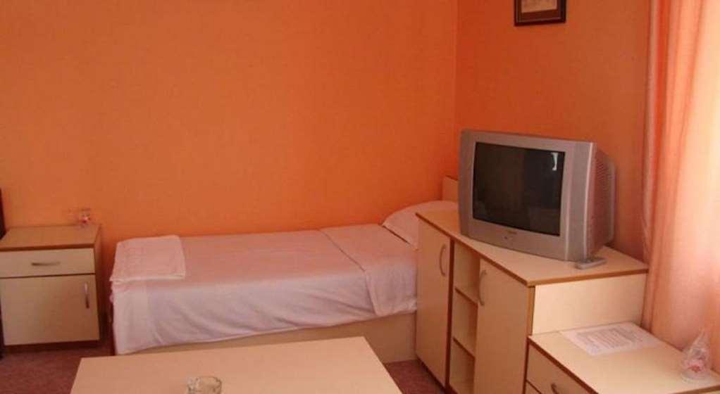 Hotel Ada - Otoka Σαράγεβο Δωμάτιο φωτογραφία