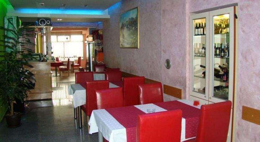 Hotel Ada - Otoka Σαράγεβο Εστιατόριο φωτογραφία